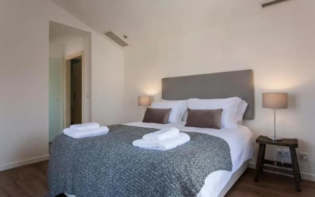 Chiado River View Deluxe Apartment - photo 4