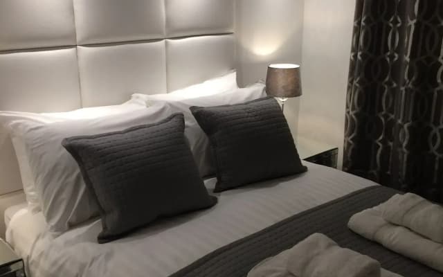 Hanover 71 Suites - photo 5