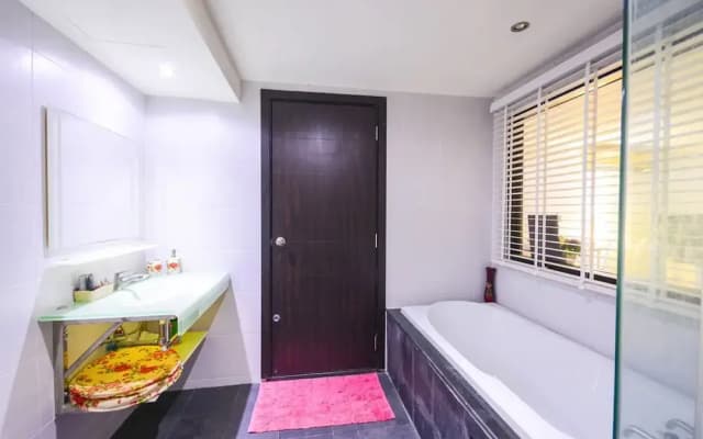 Beststayinphuket Poolview - photo 4
