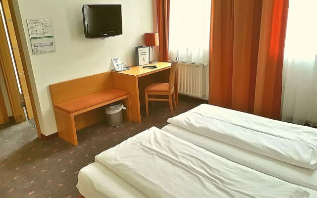 Hotel Fabrik - photo 2