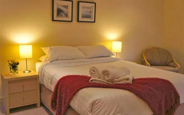 Balcombe Apartments - photo 2