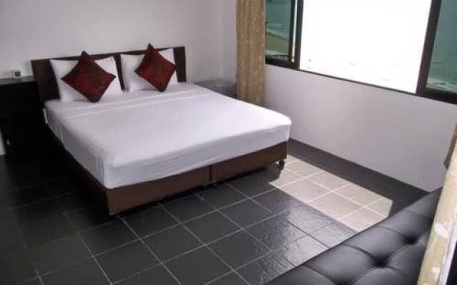 Tri Trang 5 Star Apartments - photo 2