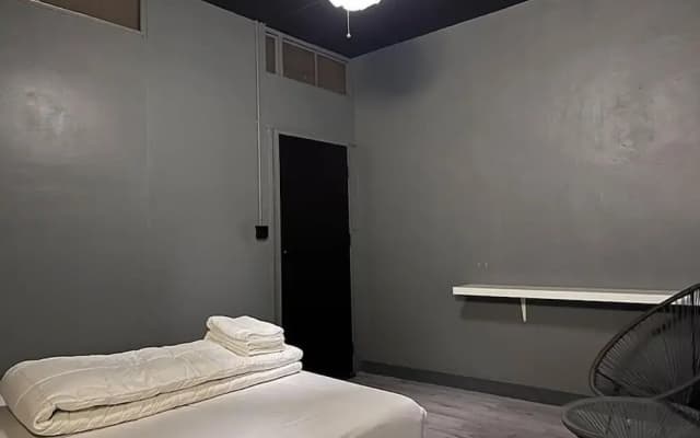 Doctor Alien Hostel - photo 2