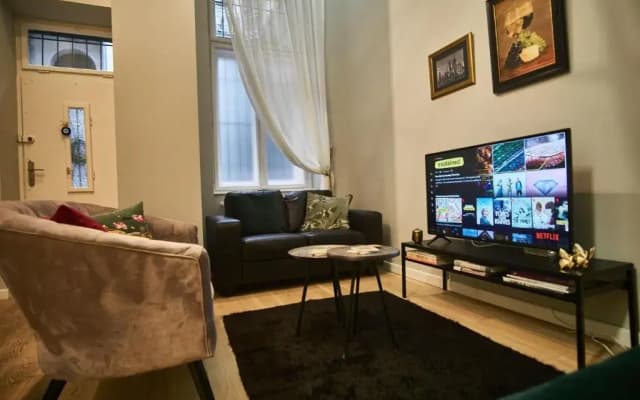 K95 Apartment - Budapest - photo 3