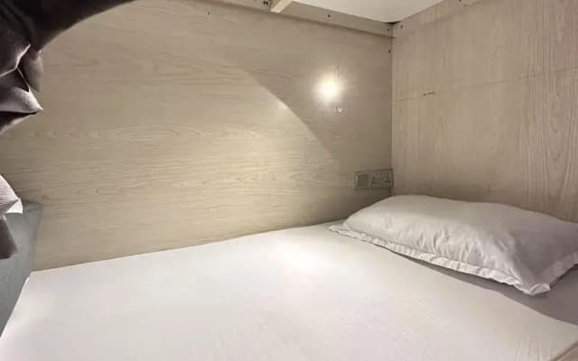 Bollywood Beach Hostel - photo 2