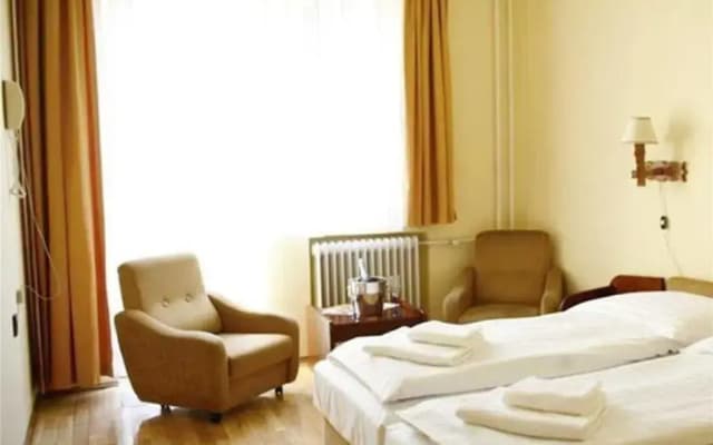 Hotel Bara Budapest - photo 4