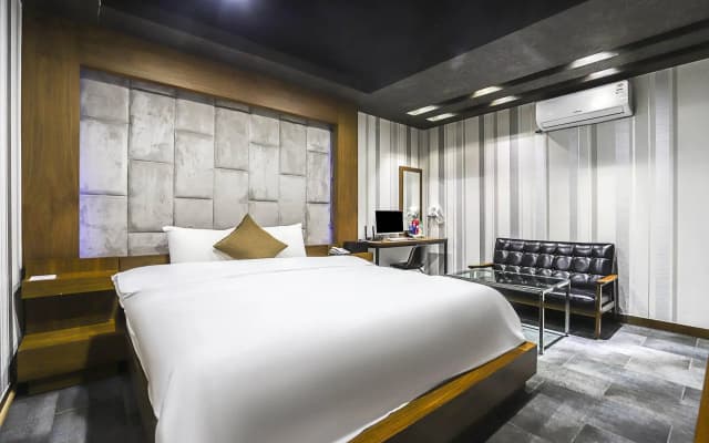 Hotel TJ - photo 3