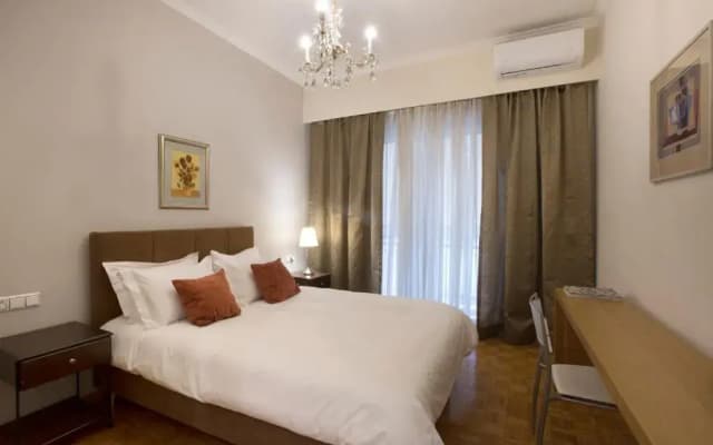Apartment at Koukaki, 150m from the metro - photo 2