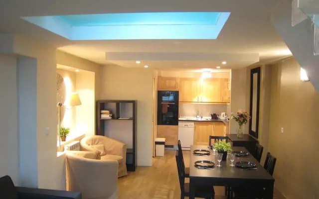 Montgolfier Apartment - photo 2