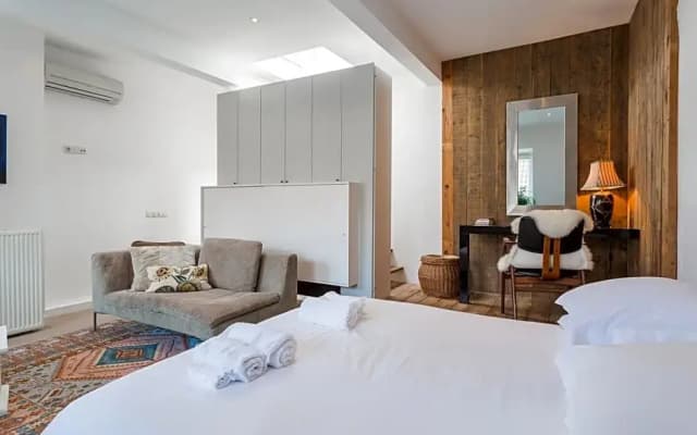 House of Arts – City Centre Apartment - photo 5
