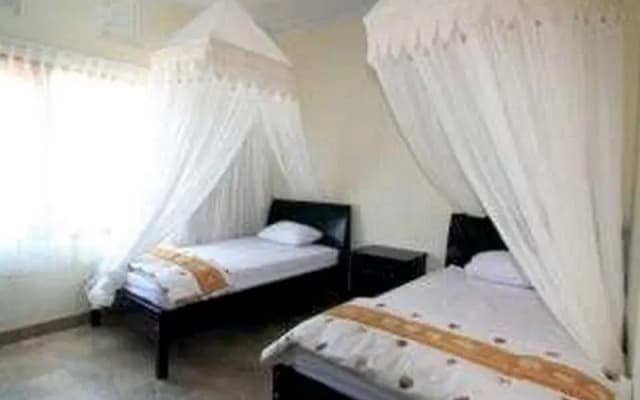 Wedari Guest House - photo 2