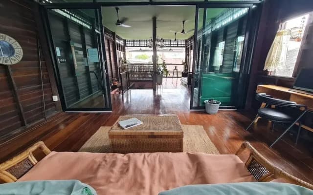Non House Hostel - photo 4