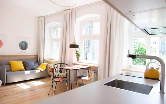 PrenzlBed Apartments - photo 2