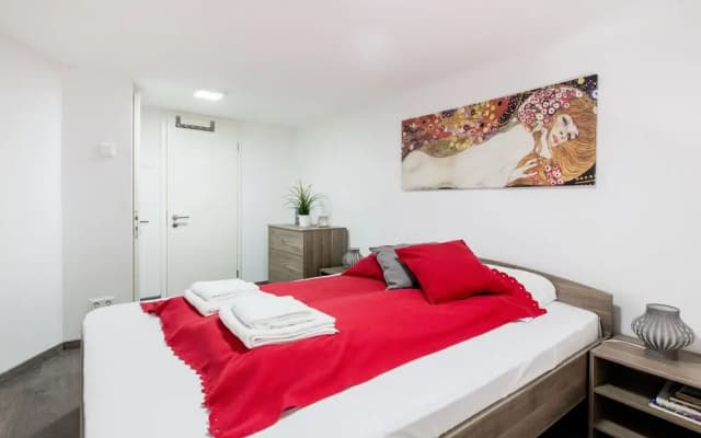 Erzsebet 52 Apartment - photo 4