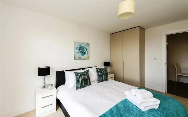 Edgware Apartments - photo 2