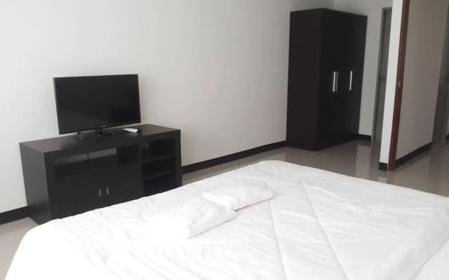 M Plus 2 Apartments - photo 2