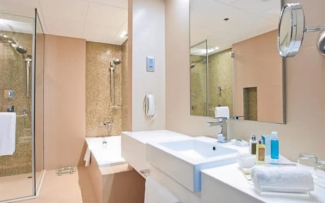 Cosmopolitan Hotel - photo 5