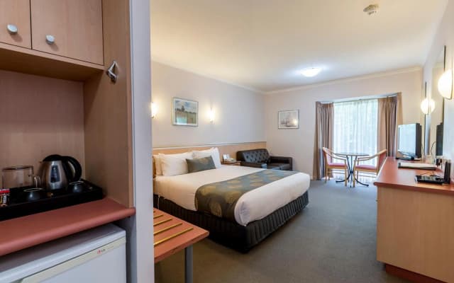 The Waverley International Hotel - photo 3