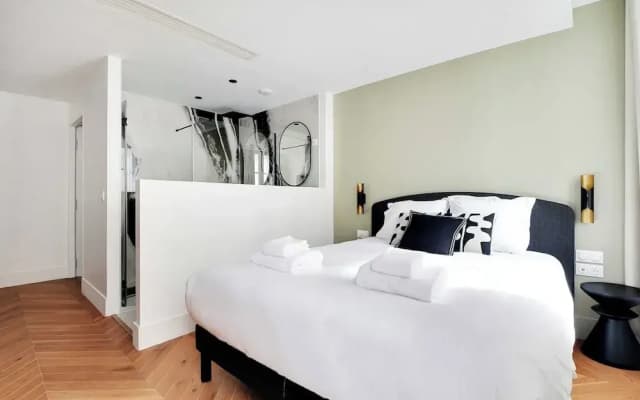 Apartment for 8 People in Madeleine - photo 5