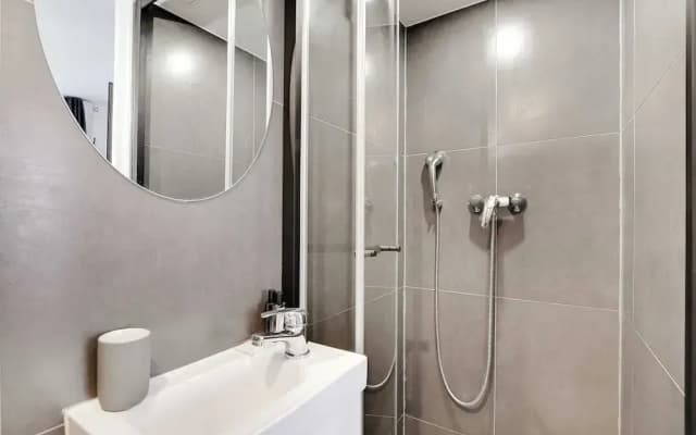 Modern Studio for 2P With A/C - Near Montmartre - photo 5
