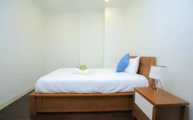 Shendo's Luxury Apartment Lancaster - photo 2