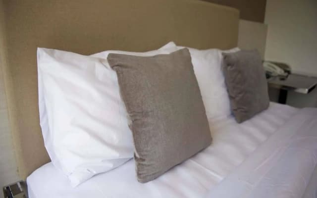 Verse Lite Hotel Gajah Mada - photo 3