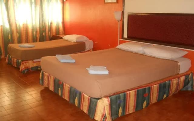 Green Town Hotels And Resorts - photo 3