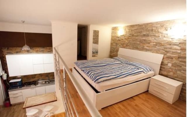 10 House - photo 4