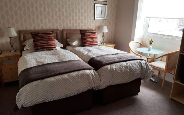 Kew House - photo 4