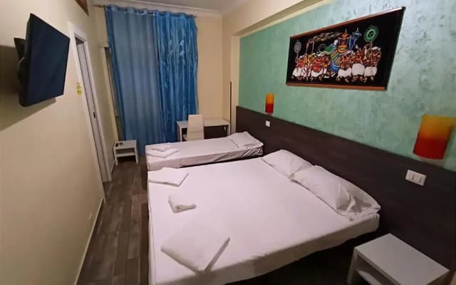 Tiburtina Hotel Holiday - photo 3