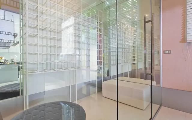 Jomtien Waree 9 with 6 bedrooms - photo 5