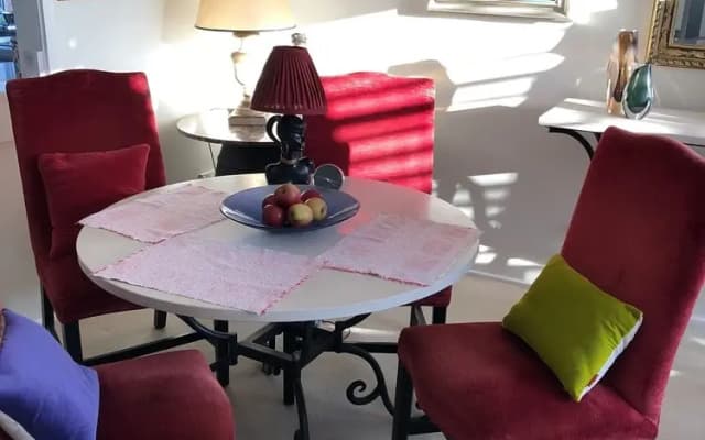 North Sydney Art Bed & Breakfast - photo 4