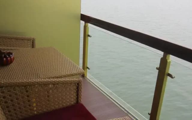 Golden Star Cruise - photo 2