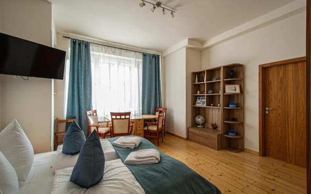 Bright Ruterra Apartment in the Heart of Prague - photo 4