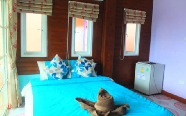 Baan Tonpai Koh Larn - photo 5