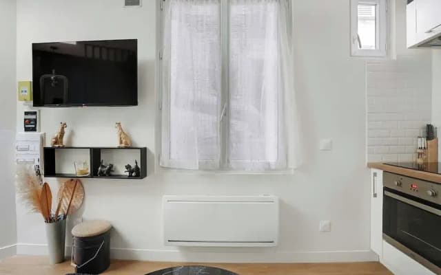 Cosy Apartment With 2 Rooms in Marais - photo 2