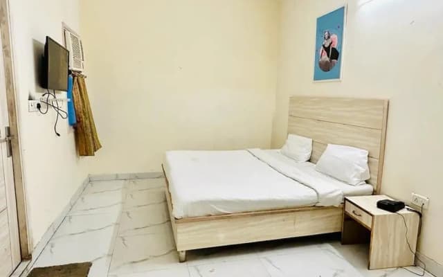 Hotel Green Arrow Rohini - photo 5