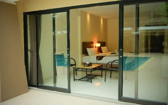 Summer Tree Hotel - photo 4