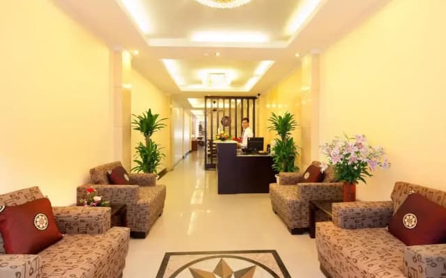 Rising Dragon Estate Hotel - photo 2