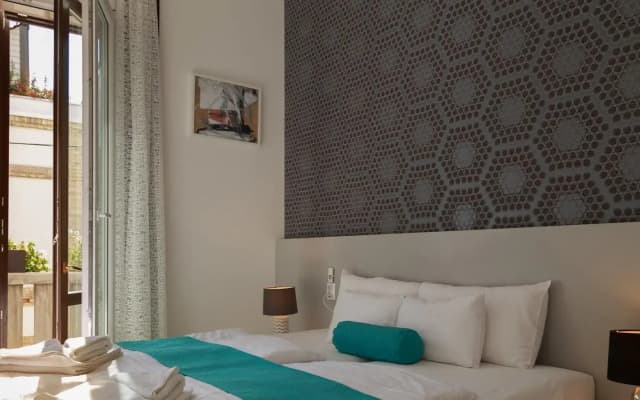 Hotel Mika Downtown - photo 4