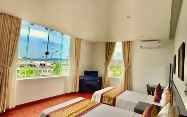 Sunsea Hotel - photo 2
