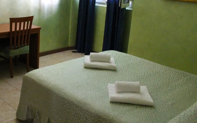 Hotel Tokyo - photo 3