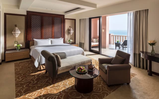 Al Husn Muscat Hotel  - photo 2