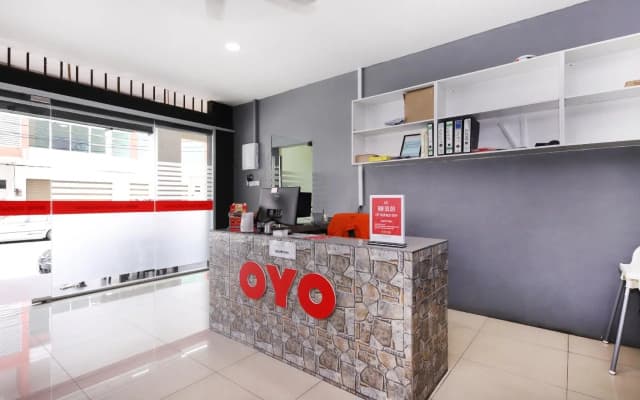 OYO 774 Hotel Iskandar - photo 2