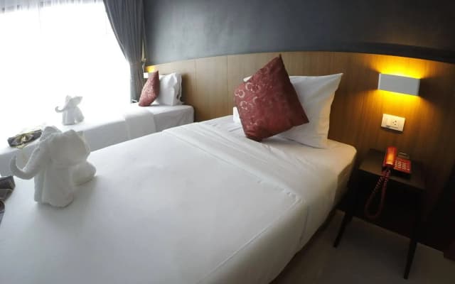 Phoenix Grand Hotel - photo 3