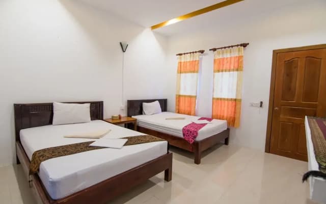 Golden Ganesha Villa - Hostel - photo 2