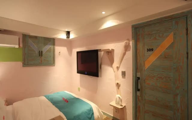 HOTEL April 2nd - photo 5