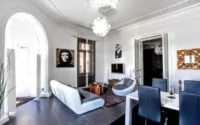 Luxury Penthouse Apartment - photo 2
