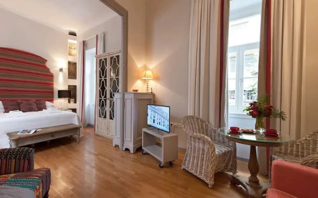 Acropolis TownHouseCo Suites - photo 4