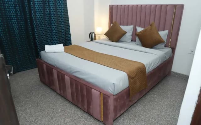 Hotel Rudraksh Tree - photo 3